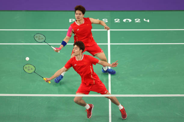 职业选手单打发球技巧分析：学习顶尖选手的秘诀