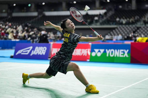 羽毛球比赛局数解析：如何适应三局两胜的体能分配？