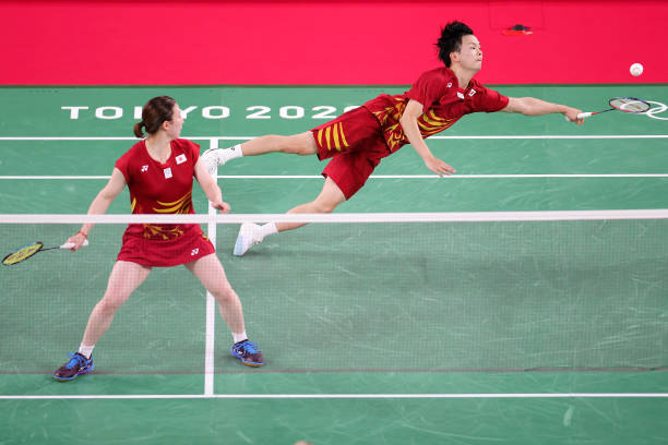 羽毛球双打场地界限详解：长宽各是多少？