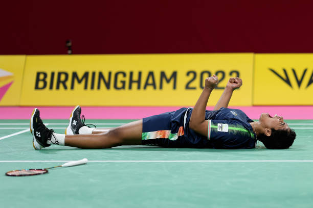 尤尼克斯羽毛球对比：哪款最适合预算党？