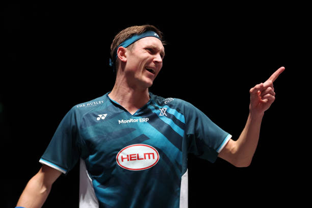 Victor羽毛球型号图库：从GRN03到大师ACE，一图看懂区别