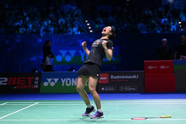 如何用奖品提升青少年羽毛球比赛的参与热情？