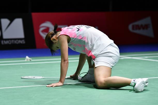 羽毛球发球几个算换发？轮换规则与实战应用