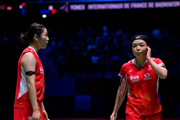 羽毛球双打站位策略：如何利用场地规则占优？