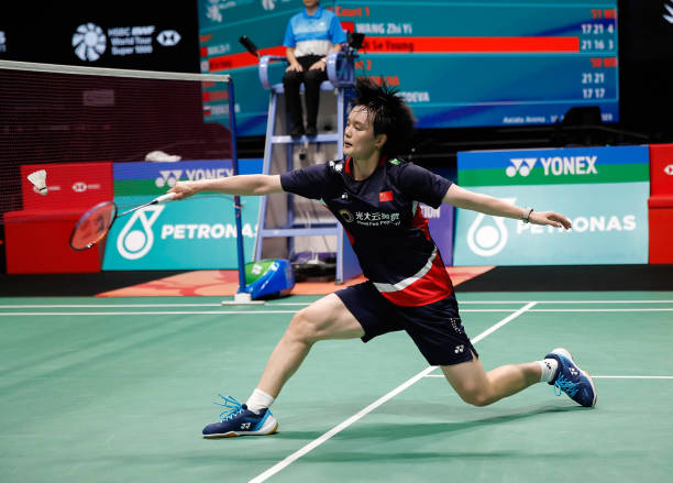 羽毛球拍重量标识解析:4U5和5U5代表什么?