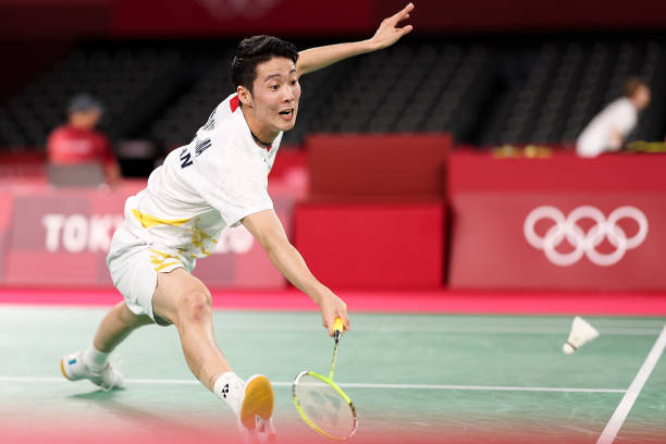 小朋友学羽毛球如何选球拍?家长必看攻略