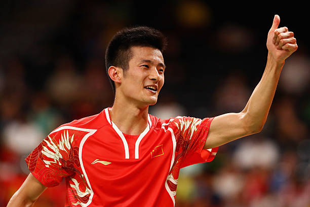 专业教练+科学训练：优秀羽毛球基地的必备条件