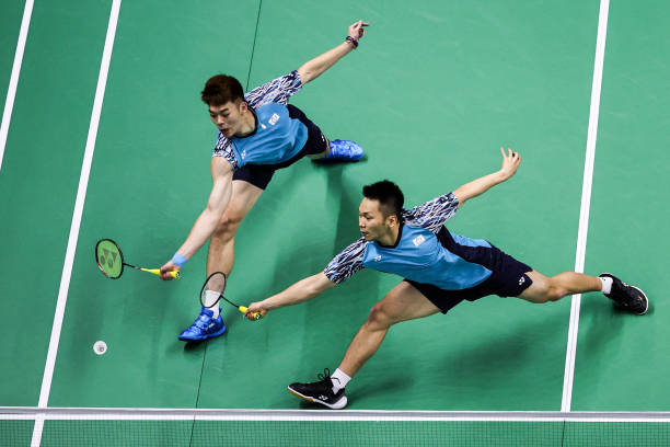 专业选手都在用的扣杀技巧，握拍细节大公开