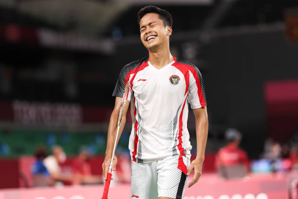 少年羽毛球拍怎么选？材质、重量、平衡点全解析