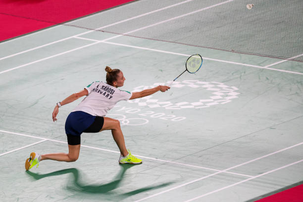 价格、材质与性能：10号球和12号球的详细对比