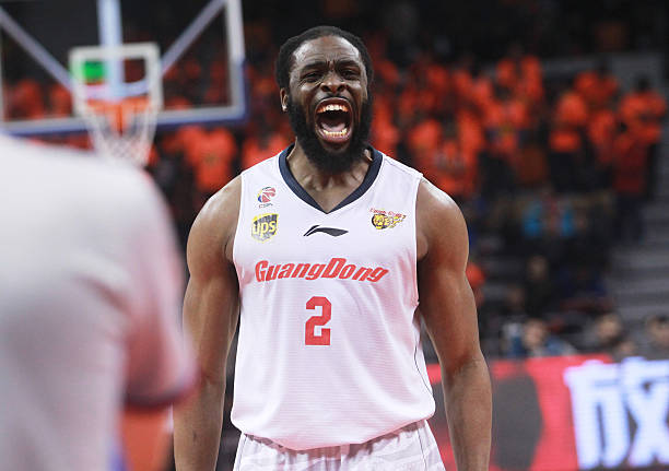 篮板高度有多少？篮球规则中的尺寸与设计考量