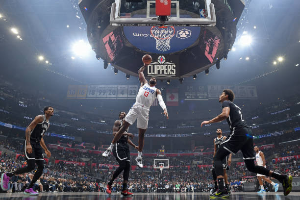 将术语与裁判的实际手势相结合，非常实用