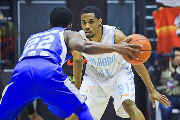 篮球比赛中的技术犯规：类型与处罚措施