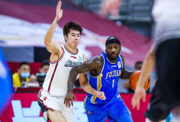 勒布朗·詹姆斯生涯数据更新：得分、篮板、助攻全面解析