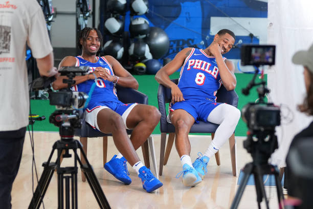 勇士王朝崛起：2015-2022年间夺冠历程