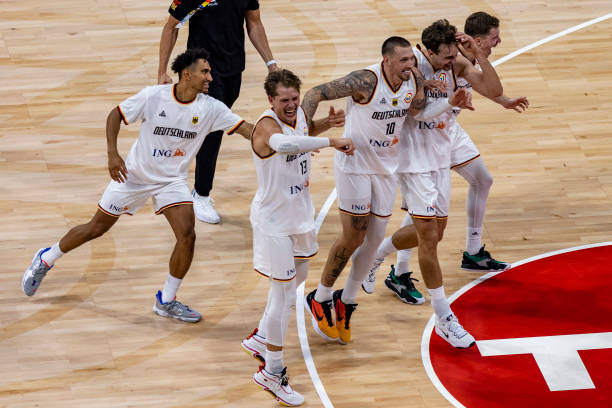 巅峰之战：凯尔特人与湖人总决赛高清完整版回顾