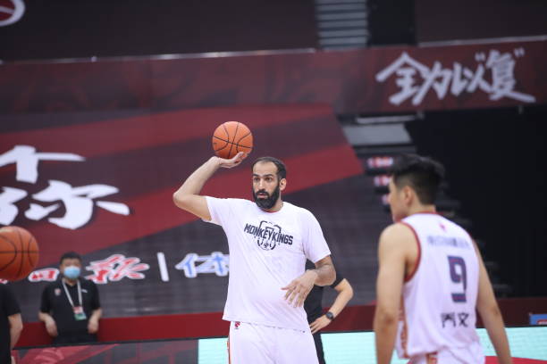 闵鹿蕾篮球训练营：激发潜能，成就篮球梦想