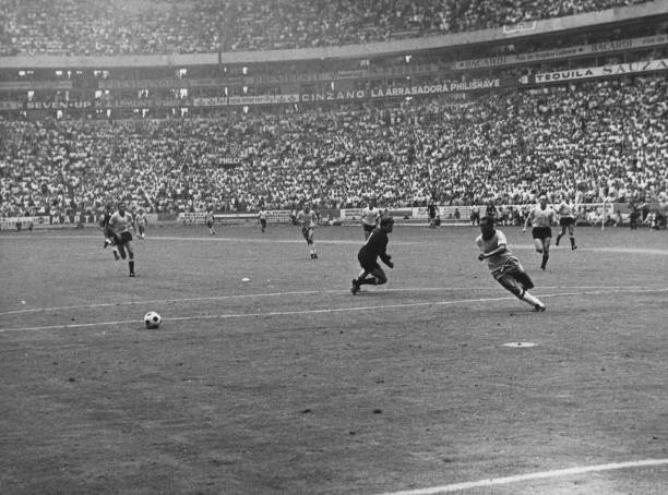 大头足球冠军杯：一场充满魔性的足球狂欢