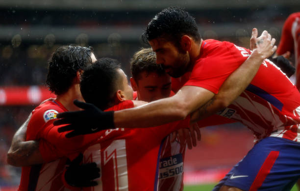 如何玩转任意球大师？手把手教你踢出完美弧线球