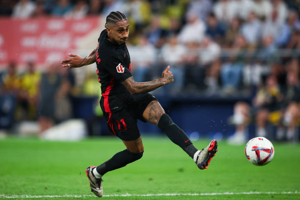 史上最远任意球破门！卡洛斯超远距离轰出世界波