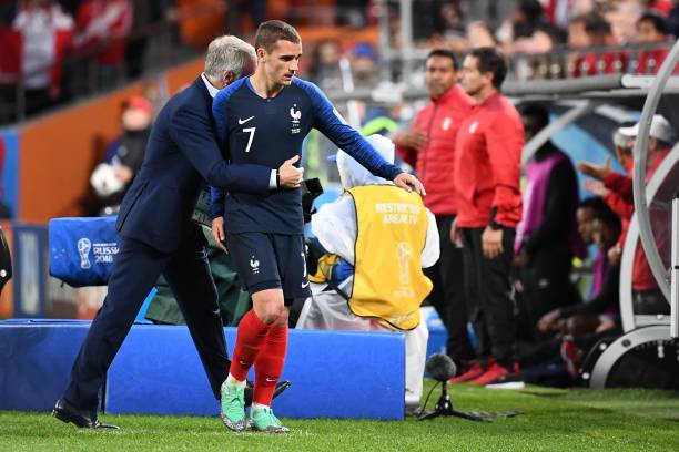 2024年最佳足球鞋推荐：哪双最适合你的踢球风格？