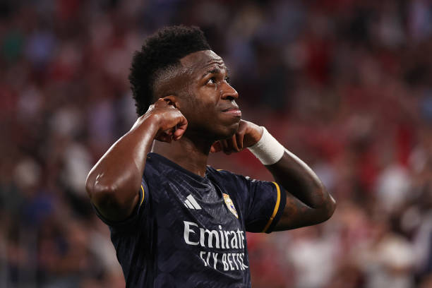 姆巴佩的俱乐部归属：从摩纳哥到巴黎的旅程