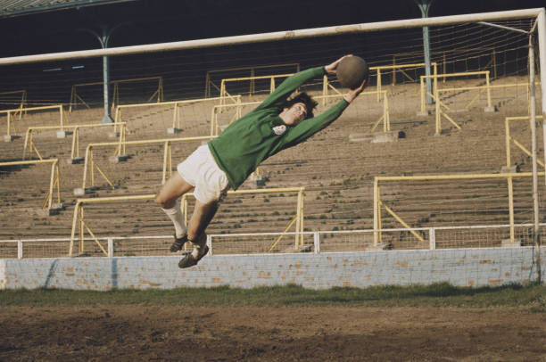 1990年意甲赛季回顾：进球、积分与传奇球员的表现