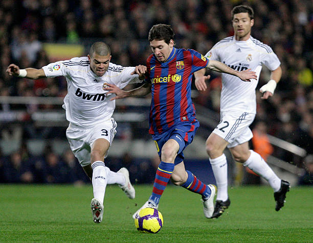 2021年世界足球俱乐部赛事结果：欧冠、世俱杯花落谁家？