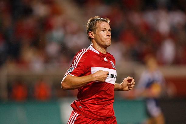 从制作到认证：2021-2022英超比赛用球必须通过的严格测试标准