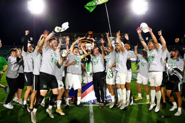 法国女足联赛焦点战：里昂女足4-0大巴黎，卫冕在即