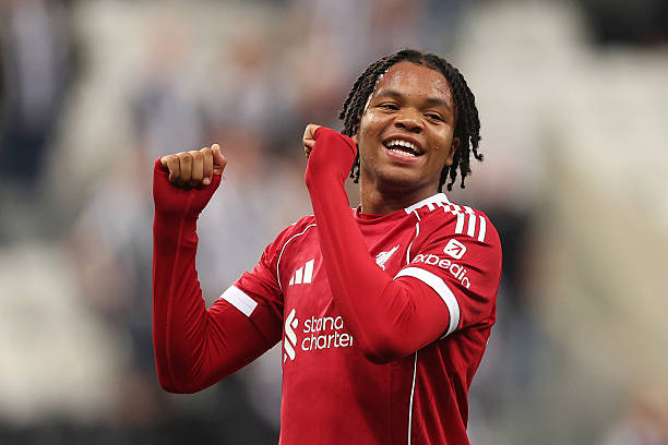 政策与竞争：柏林联合冲击德甲屡次失败的原因探秘