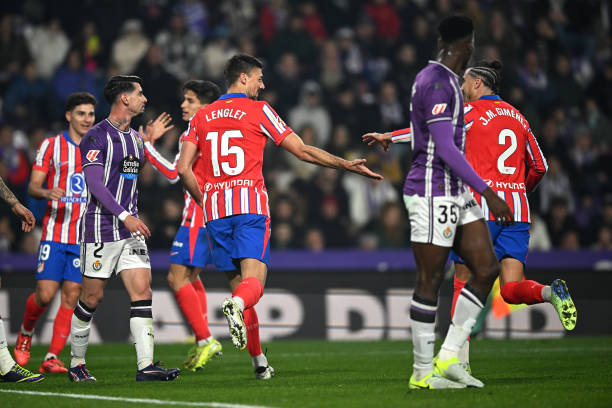 足球任意球进攻战术：如何计算最佳进攻球员数量？