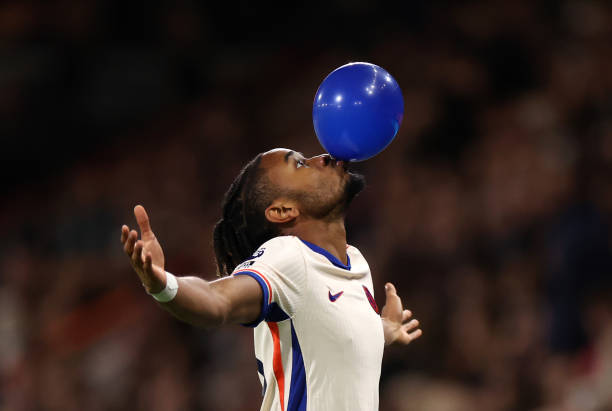 巴萨4-5惜败莱万特，进攻出色却难掩防守问题