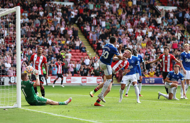 欧冠小组赛直播时间表：CCTV5全程覆盖