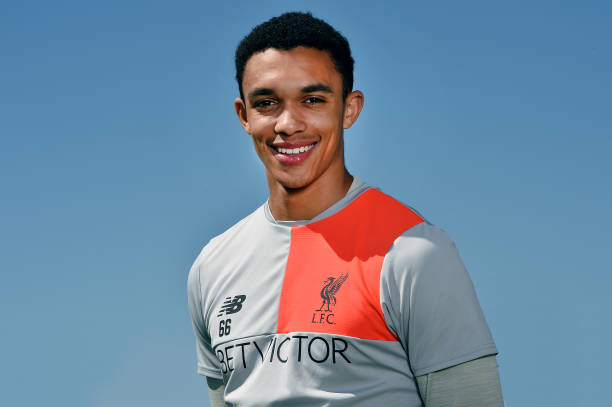 球迷必看：2021-2022赛季法甲比赛日及开球时间指南