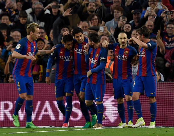 点球扑救的艺术：门将如何预判与反应