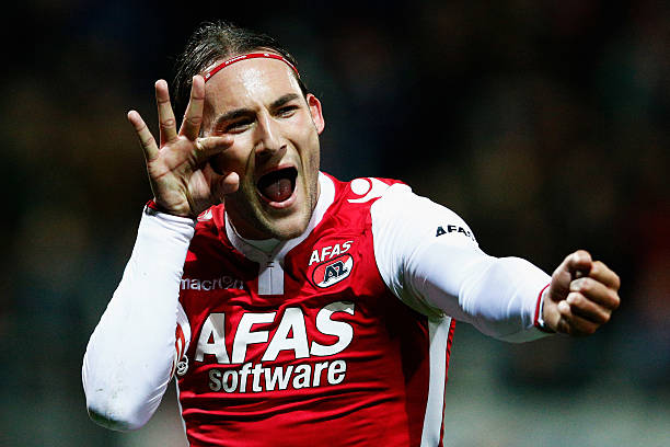 裁判必看！间接任意球踢进己方球门的判罚标准