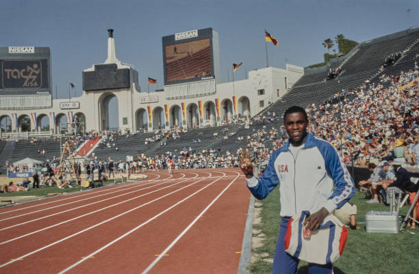 奥运会乒乓球单打和团体赛的参赛人数限制