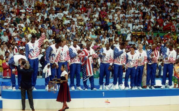 南北半球差异：奥运会举办月份的气候考量