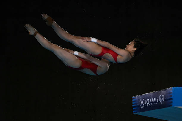 冬季奥运会举办频率：每四年一届的全球冰雪赛事