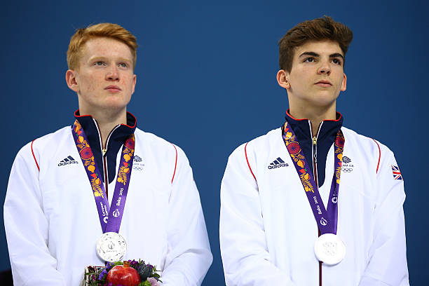 菲尔普斯的手掌尺寸揭秘：为何他的大手成为游泳优势？