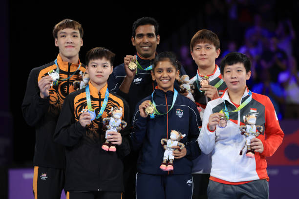 专访法国华裔乒乓新星：梦想、家庭与坚持