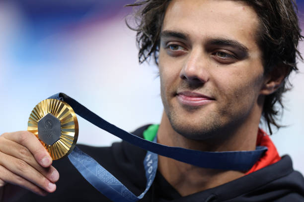 家长必读：如何利用游泳等级标准对照表25米级指导孩子游泳