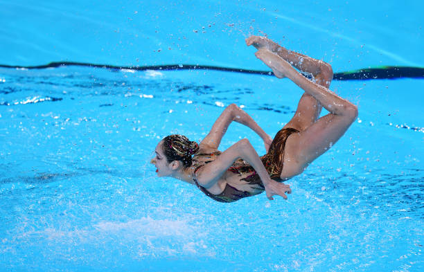 游泳比赛出发口令的国际标准与各国差异