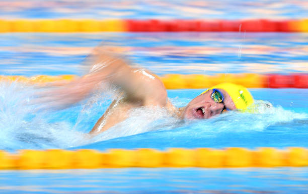 游泳脚打水技巧全解析:从入门到精通