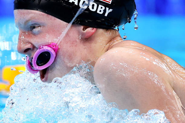 游泳后耳朵有水的5个有效排出方法