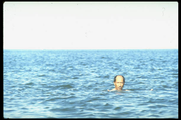 聚焦深圳游泳冠军赛：年轻选手展现未来潜力