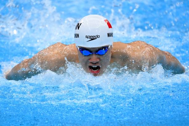 游泳池设备部门的销售策略与市场拓展