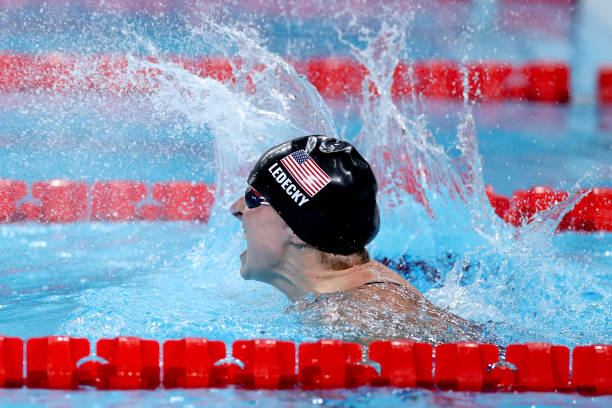 从怕水到爱水:教师如何帮助幼儿克服对游泳的恐惧?