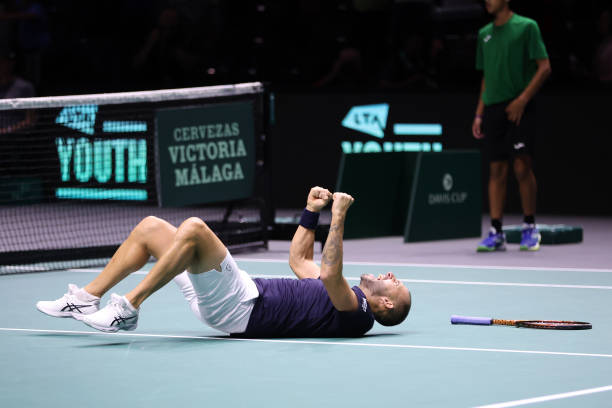 游戏内赛事全攻略：如何在网球在线游戏中夺冠？